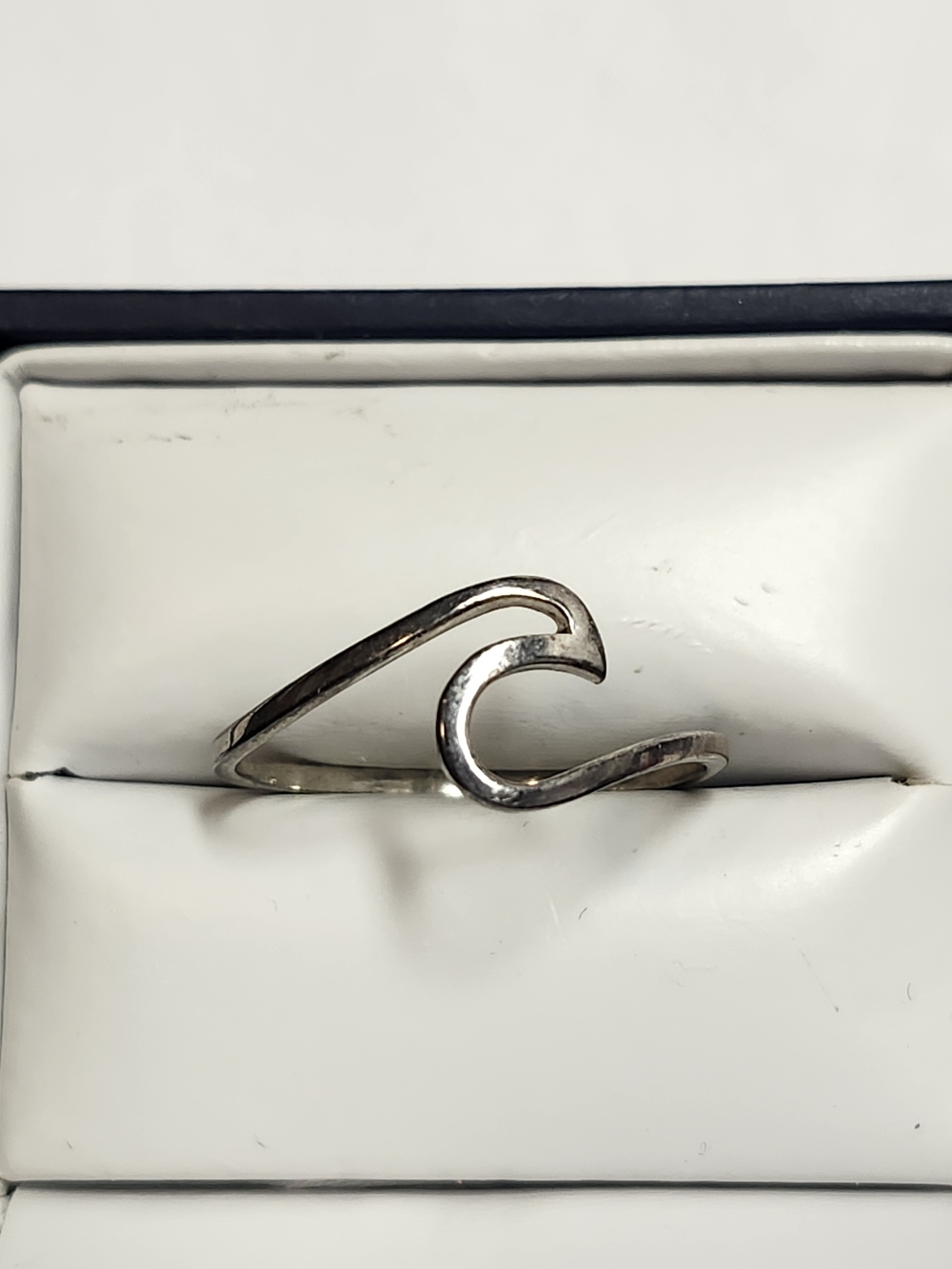 Sterling Silver Wave Ring Size 8.25